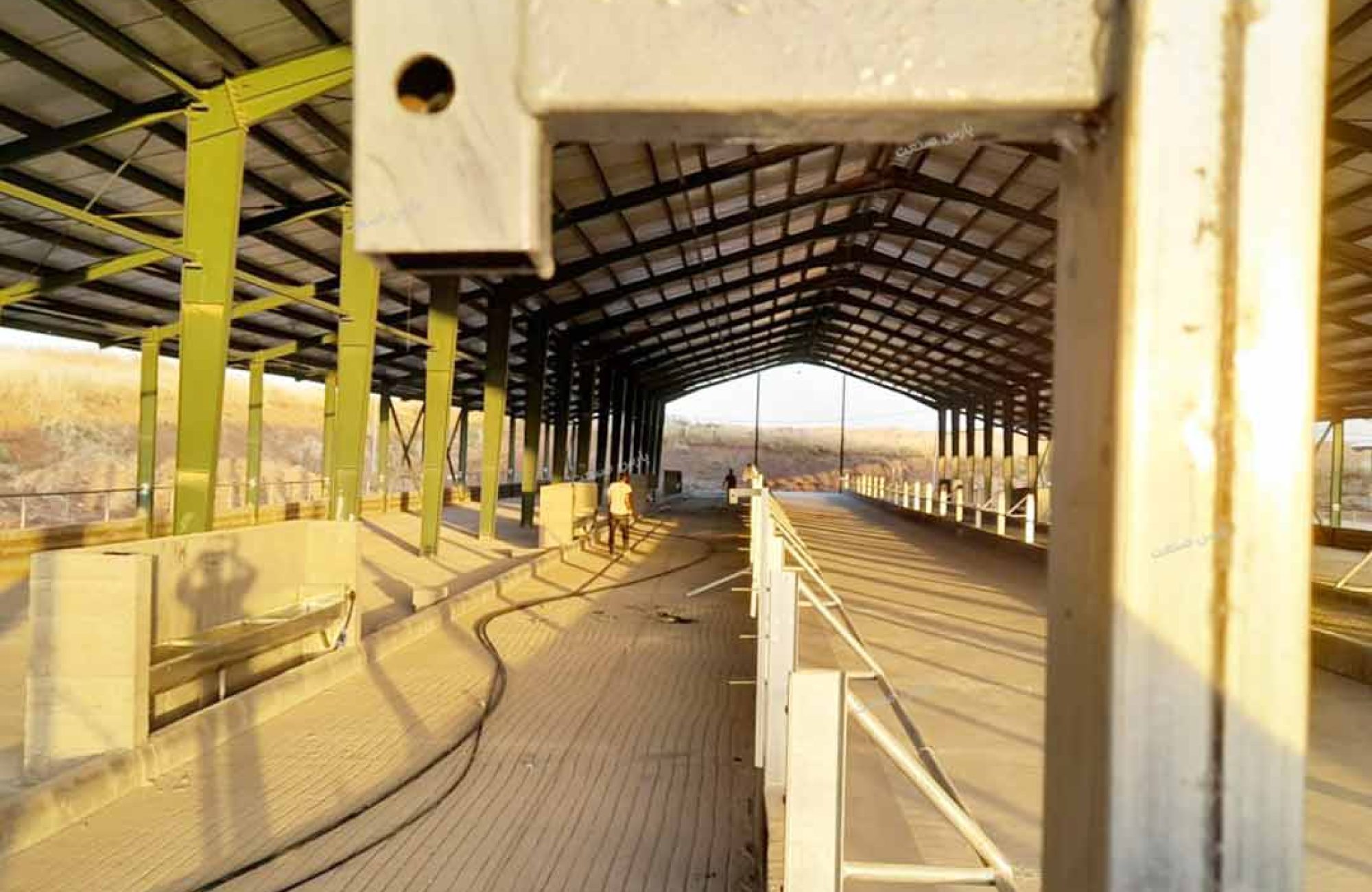 پروژه نصب سیستم خنک کننده آخور تلیسه در زایشگاه (بیمارستان ) در دامداری شرکت مالات اقلیم کردستان شهر سلیمانیه